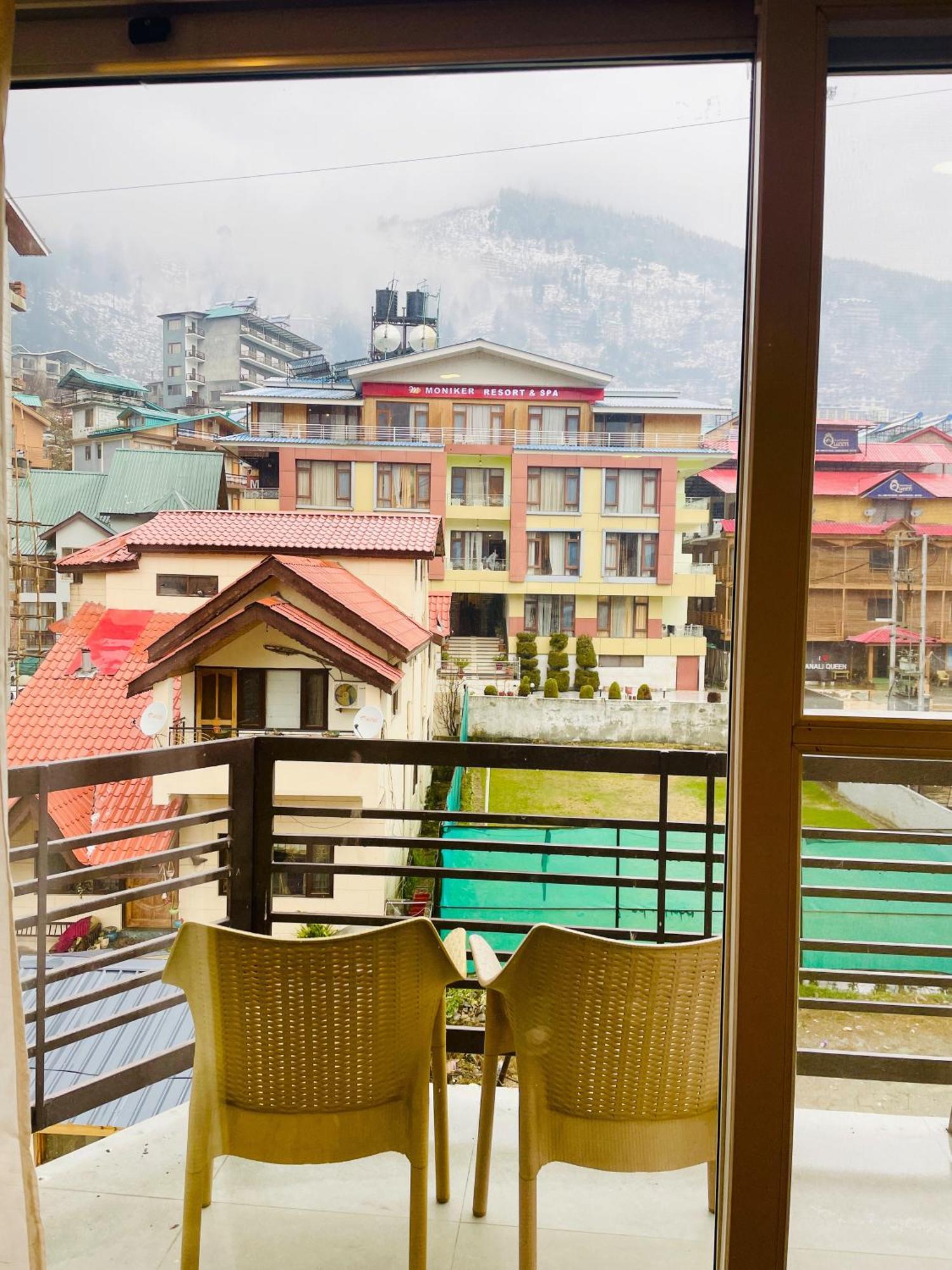 Отель Simsa Heights Manali Экстерьер фото